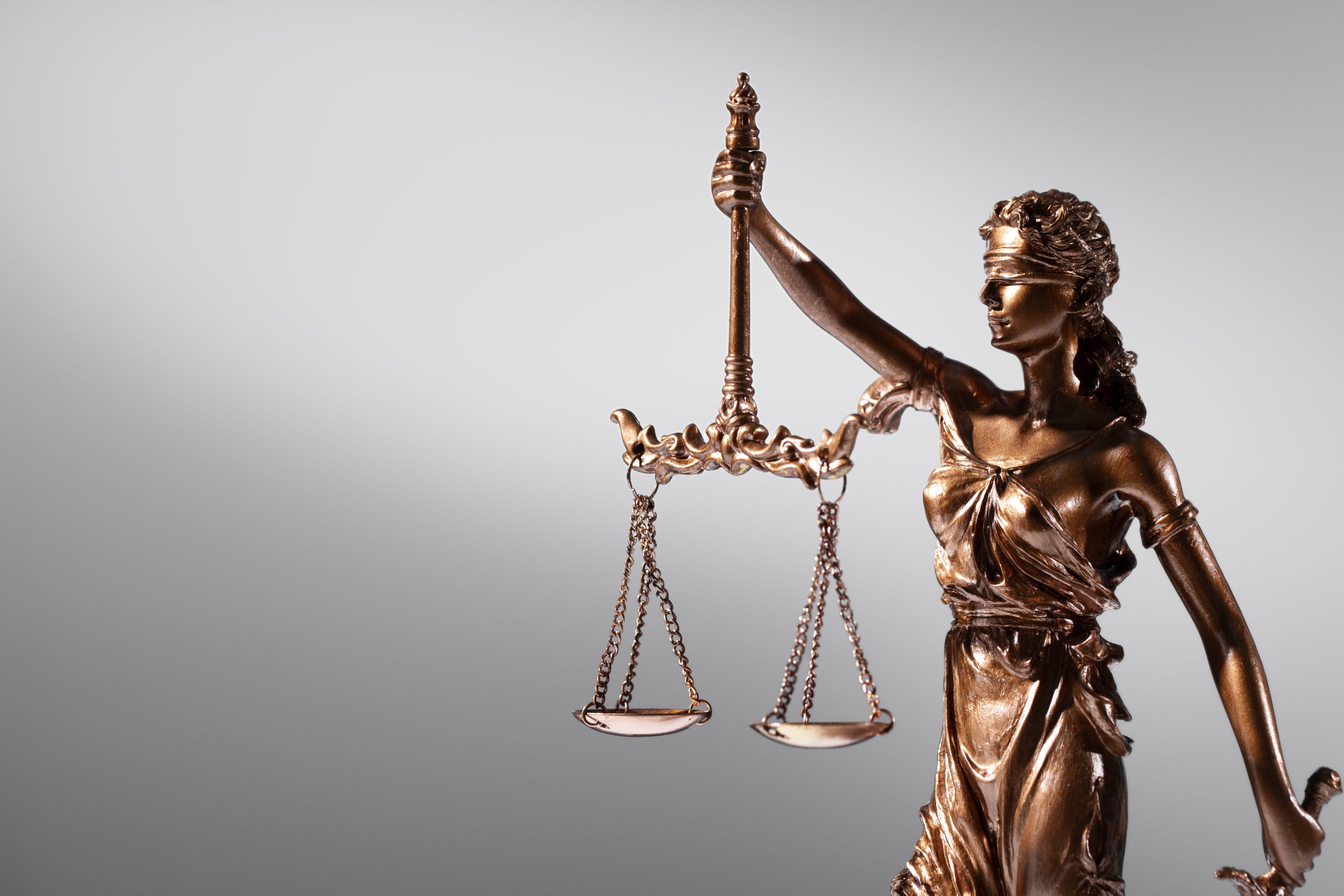 Advocacia e Defesa Judicial: O que Você Precisa Saber sobre Assessoria Jurídica no Brasil